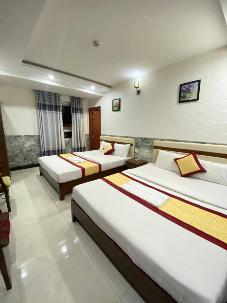 Golden House Hotel Da Nang Exterior photo