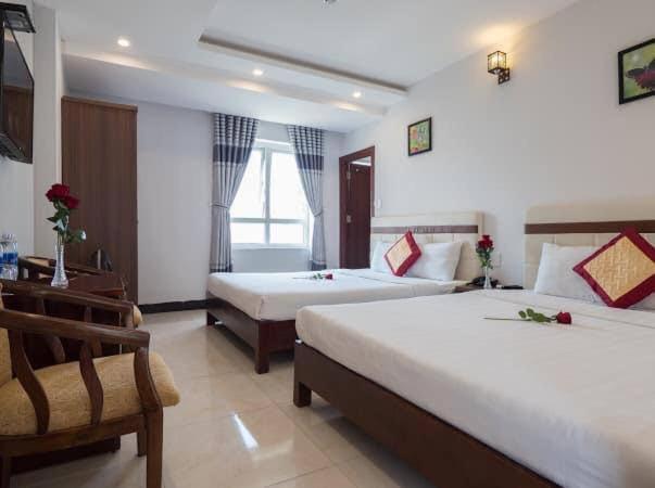 Golden House Hotel Da Nang Exterior photo