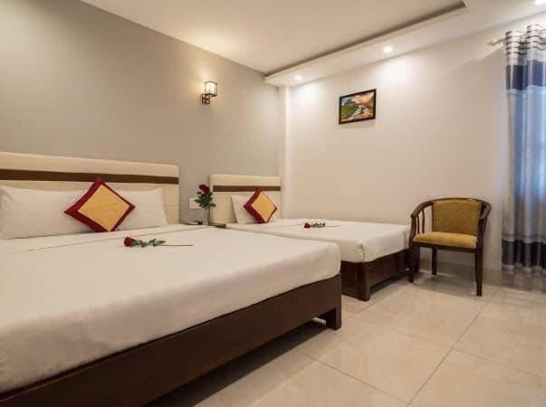 Golden House Hotel Da Nang Exterior photo